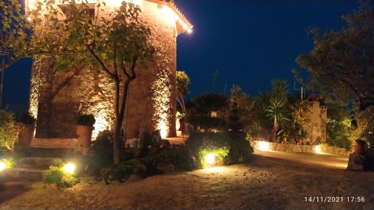Traditional Windmill-Milos Kroustas ภายนอก รูปภาพ